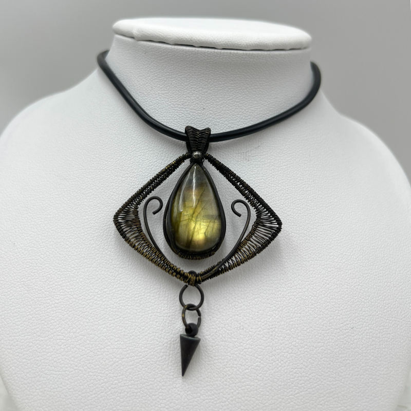 Treasure of Midas: Golden Labradorite Pendant with Symmetrical Copper Frame